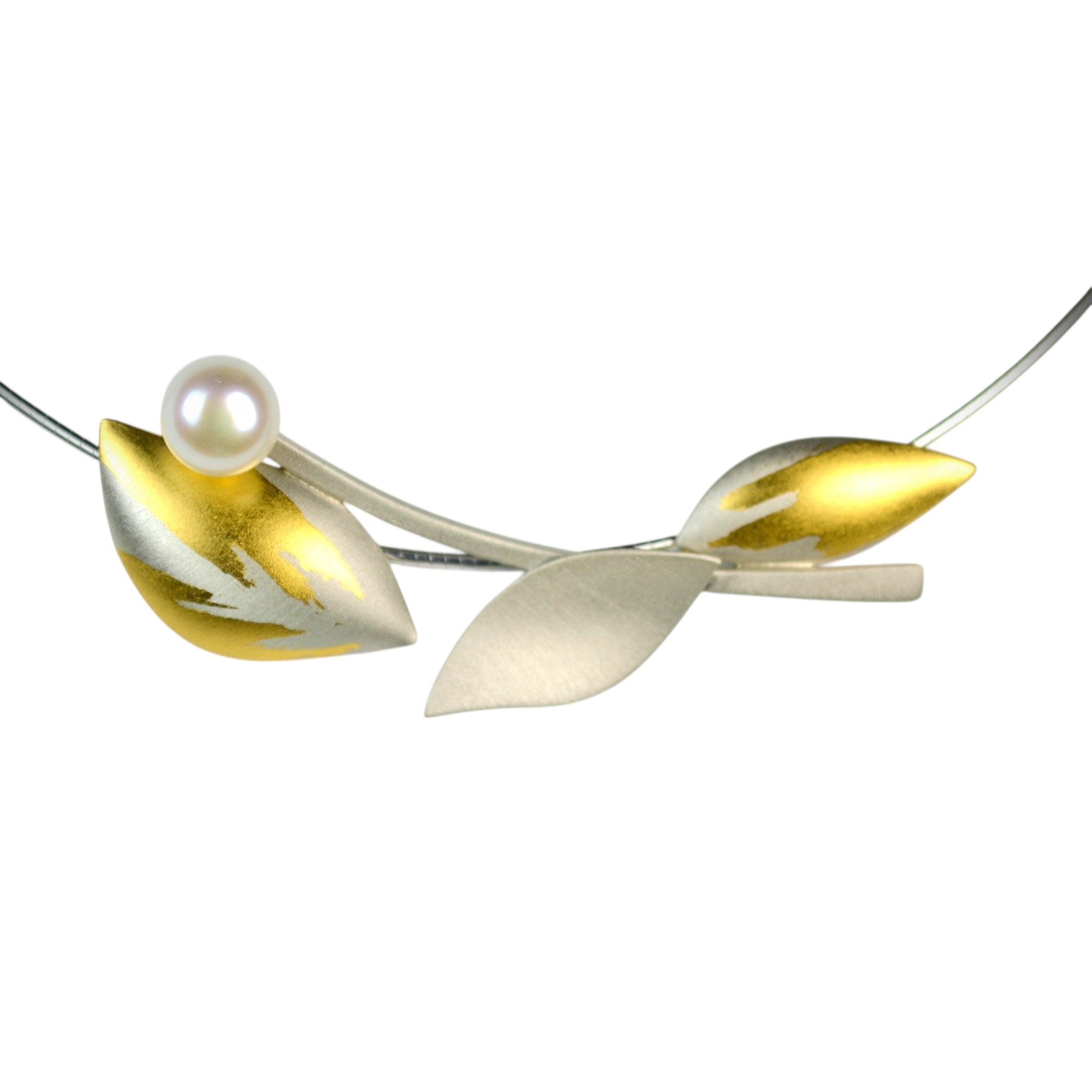 Daffodil Necklace