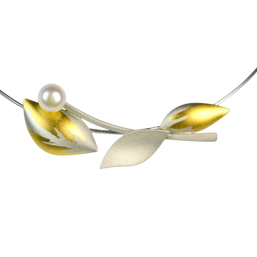 Daffodil Necklace