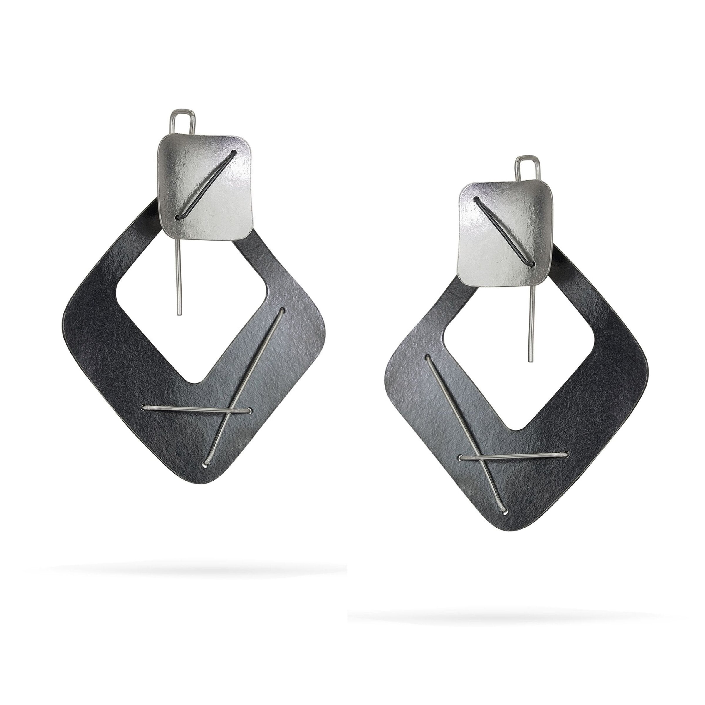 Oxidized | Photo by Cole Rodger