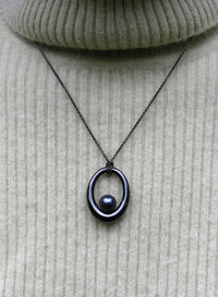 Ceramique Pearl Pendant