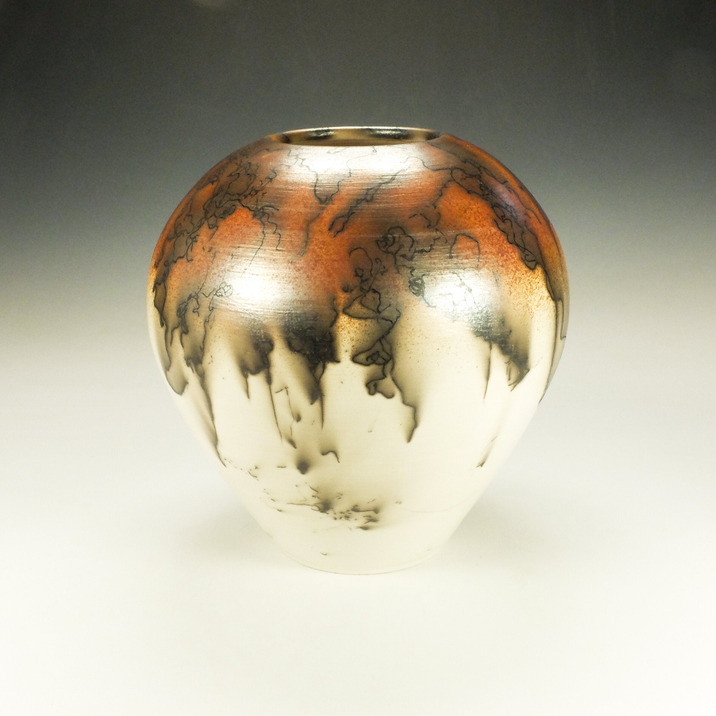 Round Horsehair Raku Jar