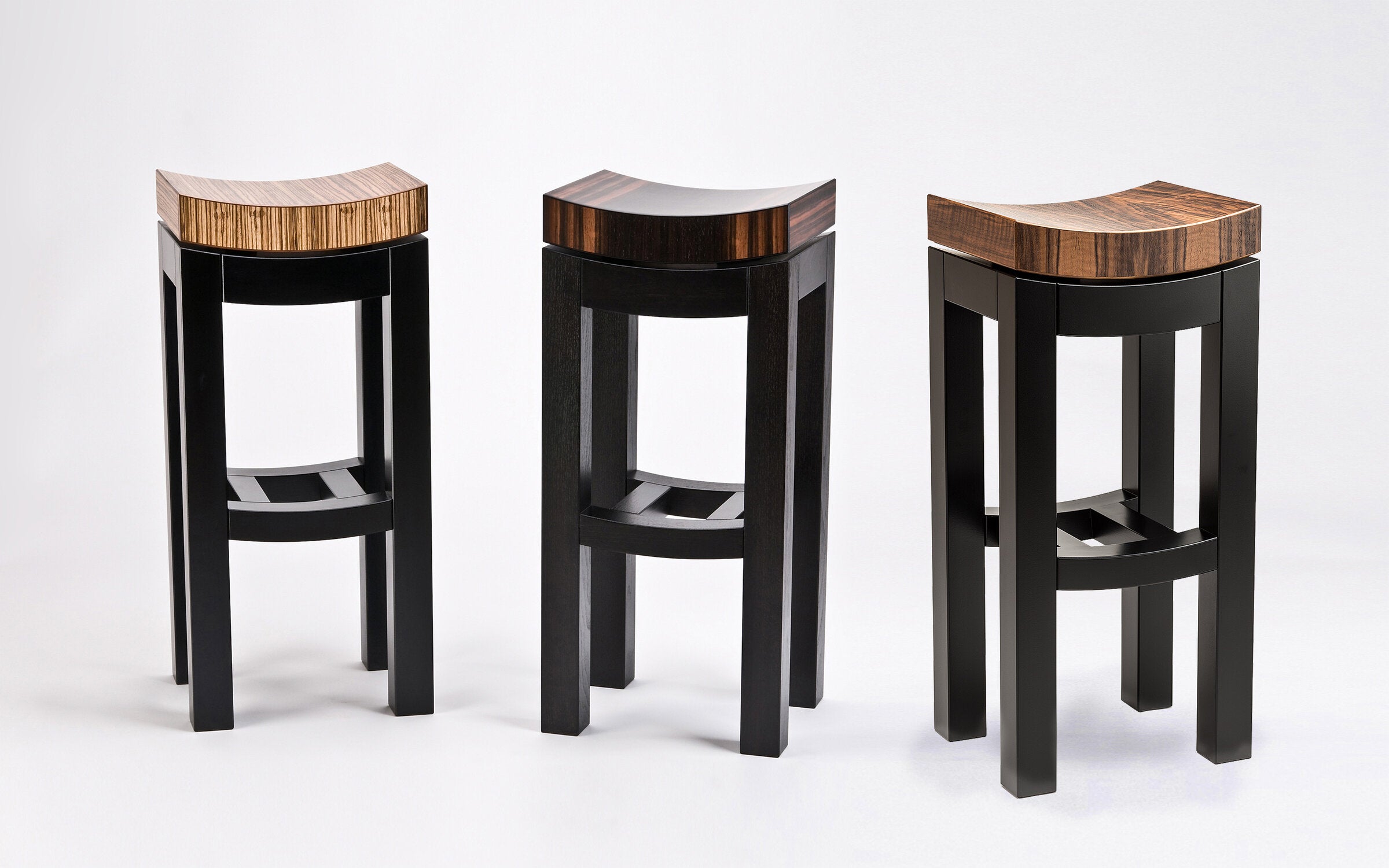 Kurve Stool