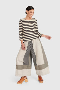 Cream/Gray Stripes