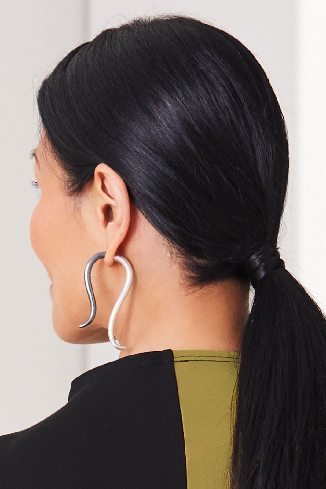 Bright and Oxidized Silver