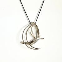 Arc Pendant Necklace