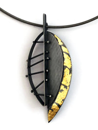 Solitary Leaf Necklace