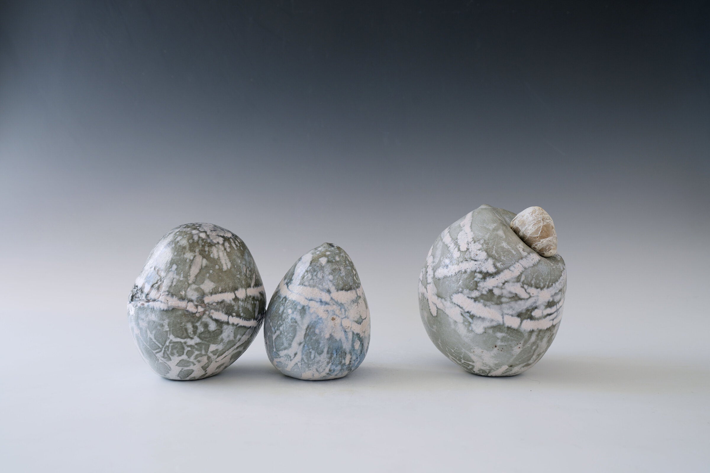 Blue Moon Riverstone Set of 3