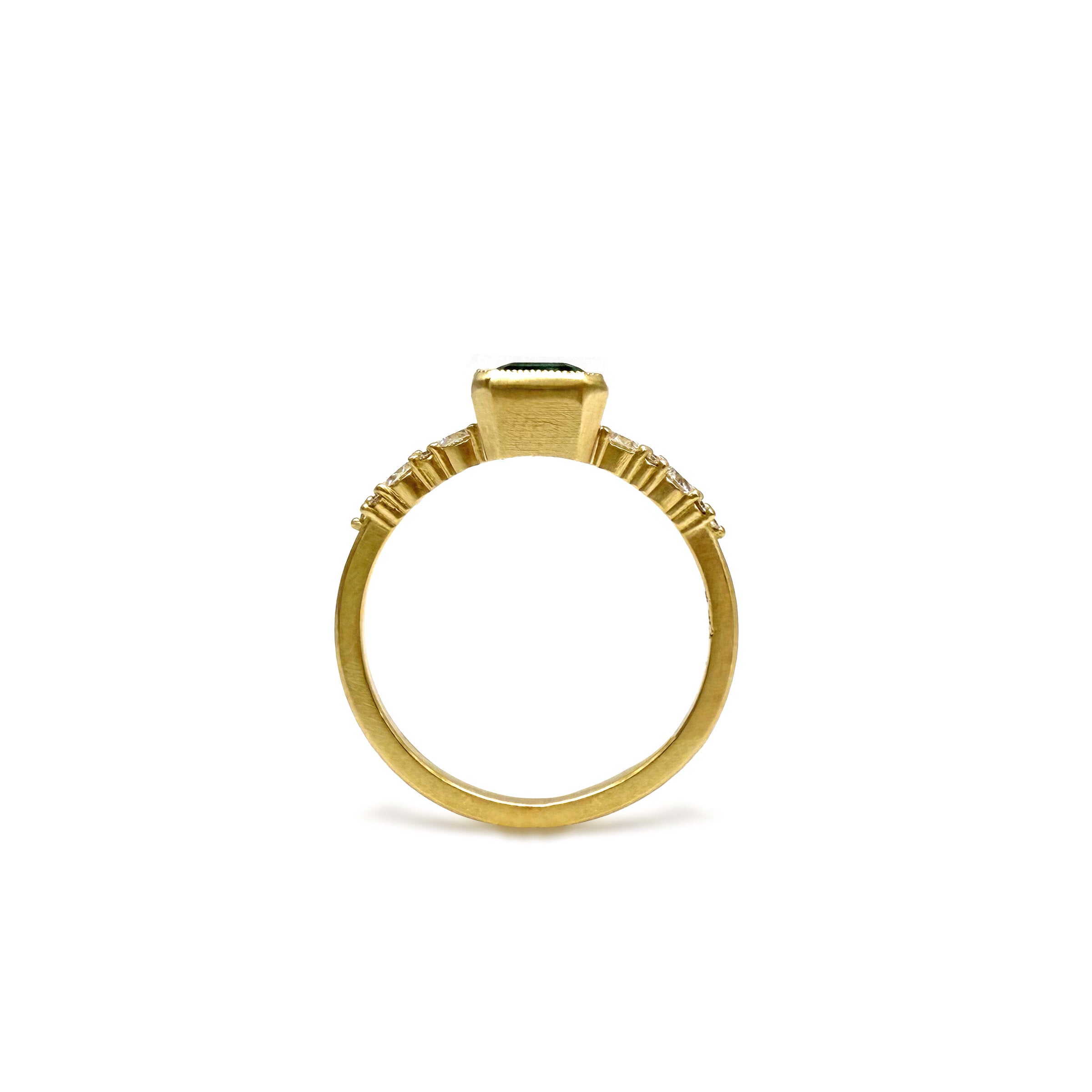 Emerald Westport Ring