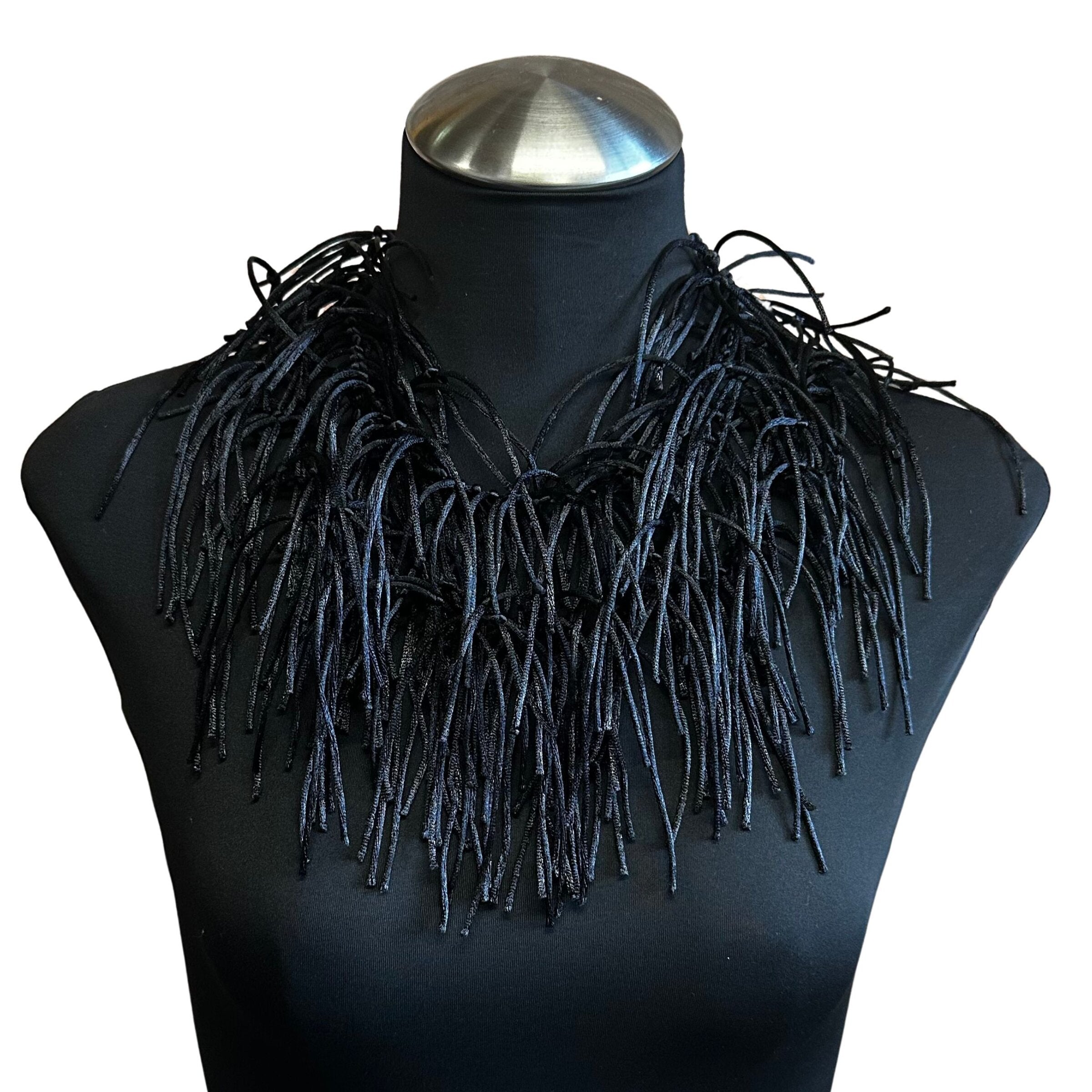 Silky Collar
