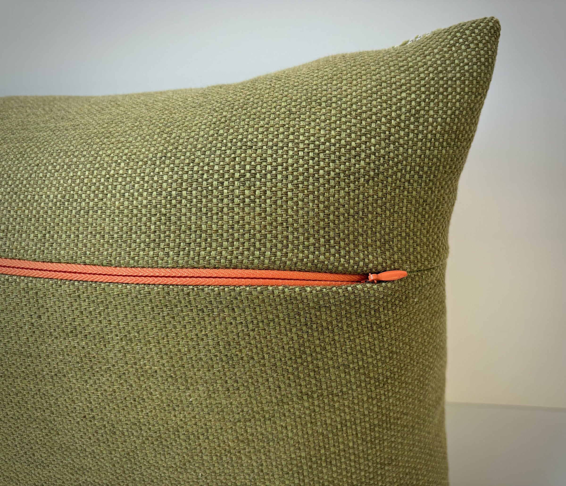 Moss Green Gem in Lumbar