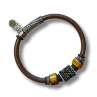 Smoky Black, Brown Leather