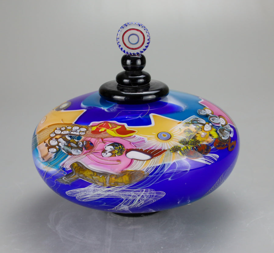 Color Field Lidded Disk in Ocean Blue