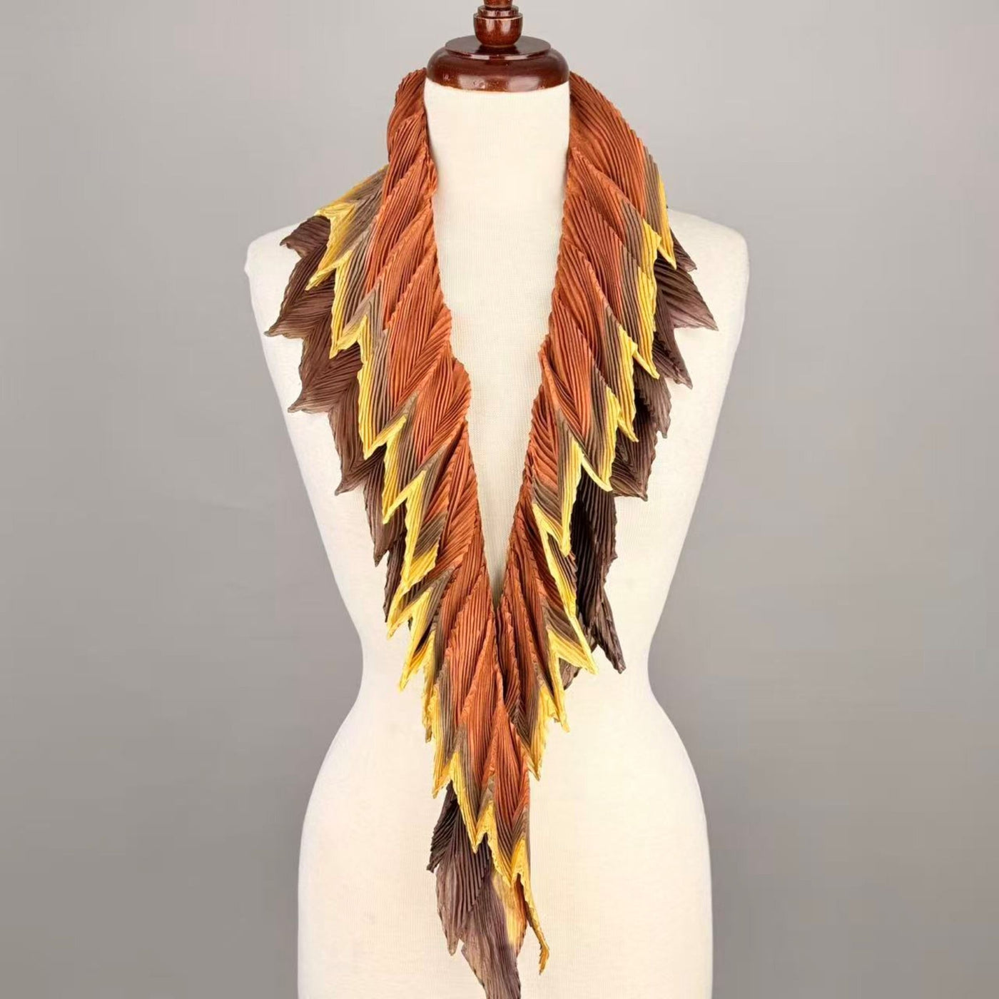 Feather Pleats Scarf