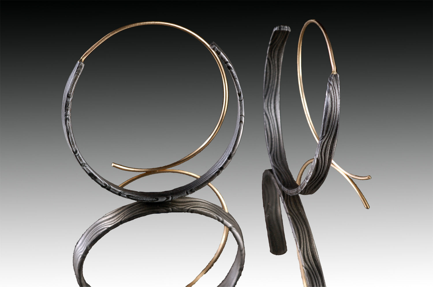 narrow, gold wire