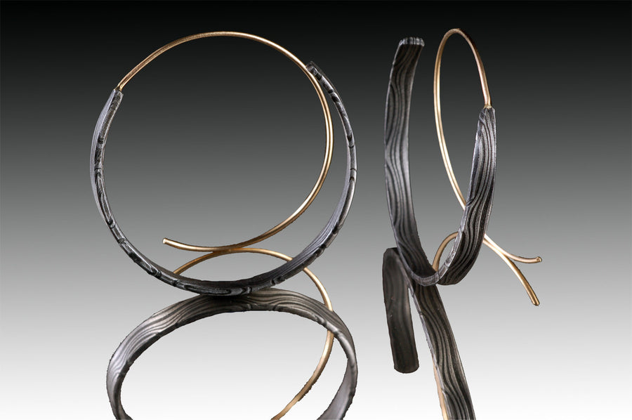narrow, gold wire