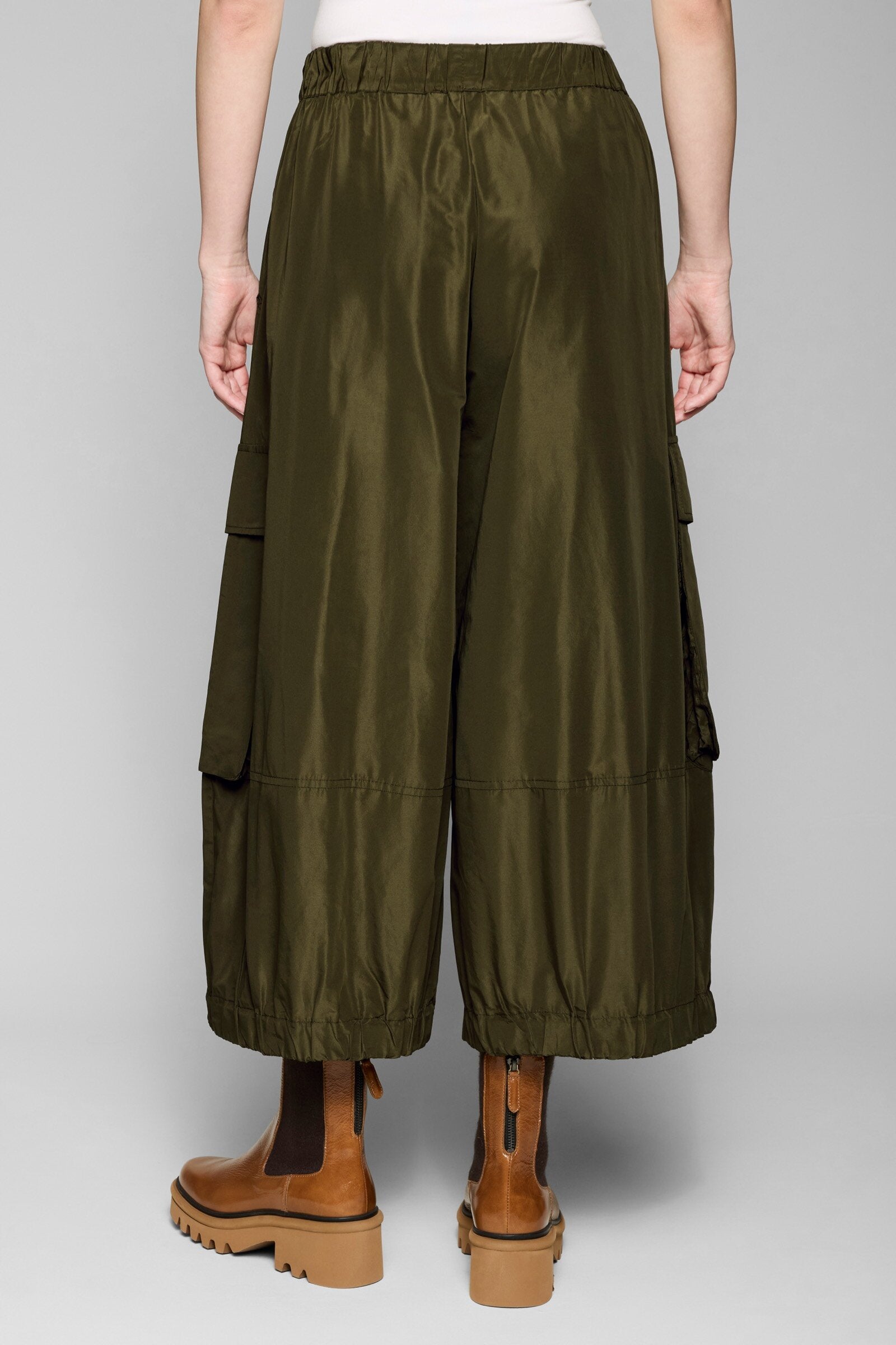 【anuke】Bicolor parachute pants 38size anuke】Bicolor parachute pants 38size anuke Bicolor