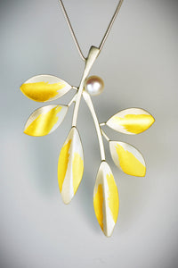 Two Branches Pearl Necklace