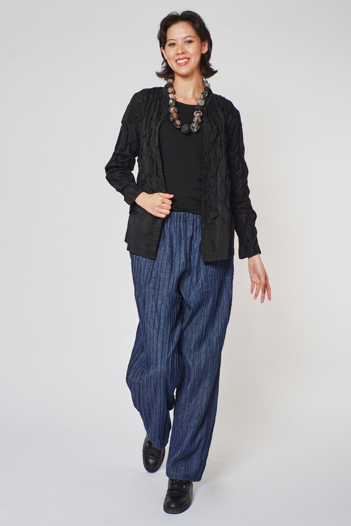MMTS Holiday 2026 Wavy Tuck Band Collar Shirt