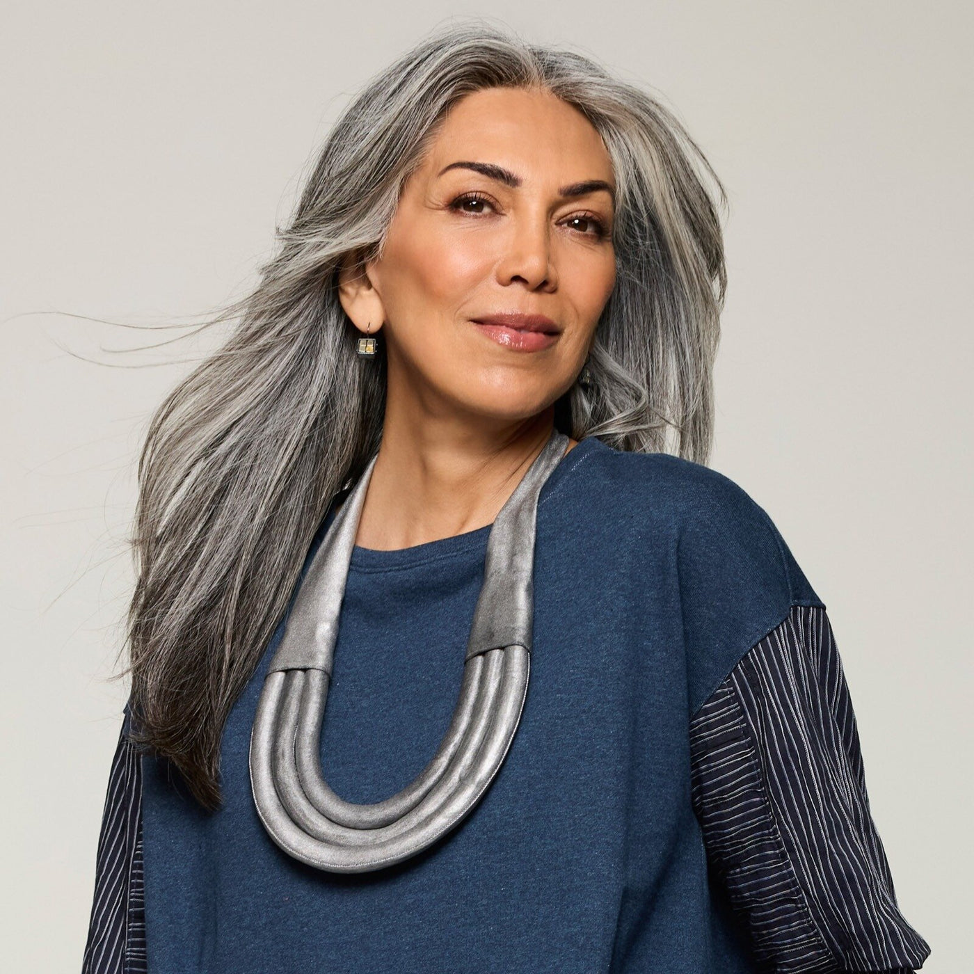 Hanging Metallic Loop Necklace