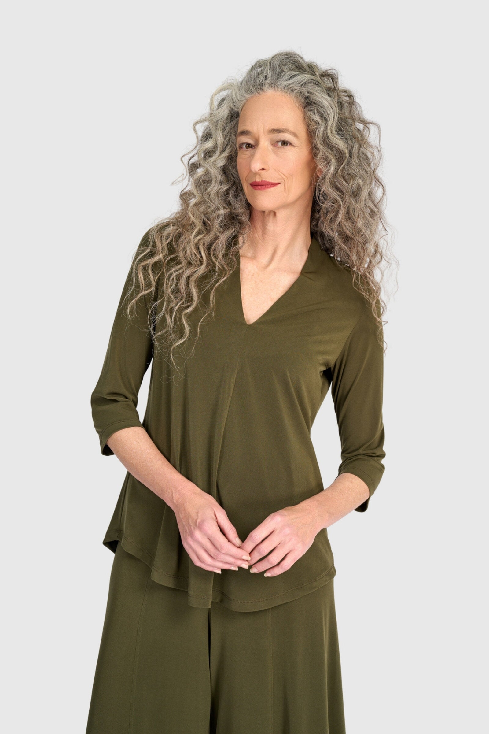 Essential Slinky V-neck Top