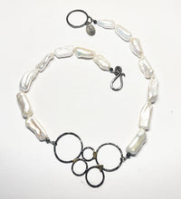 Stick Pearl Five Circle Pendant