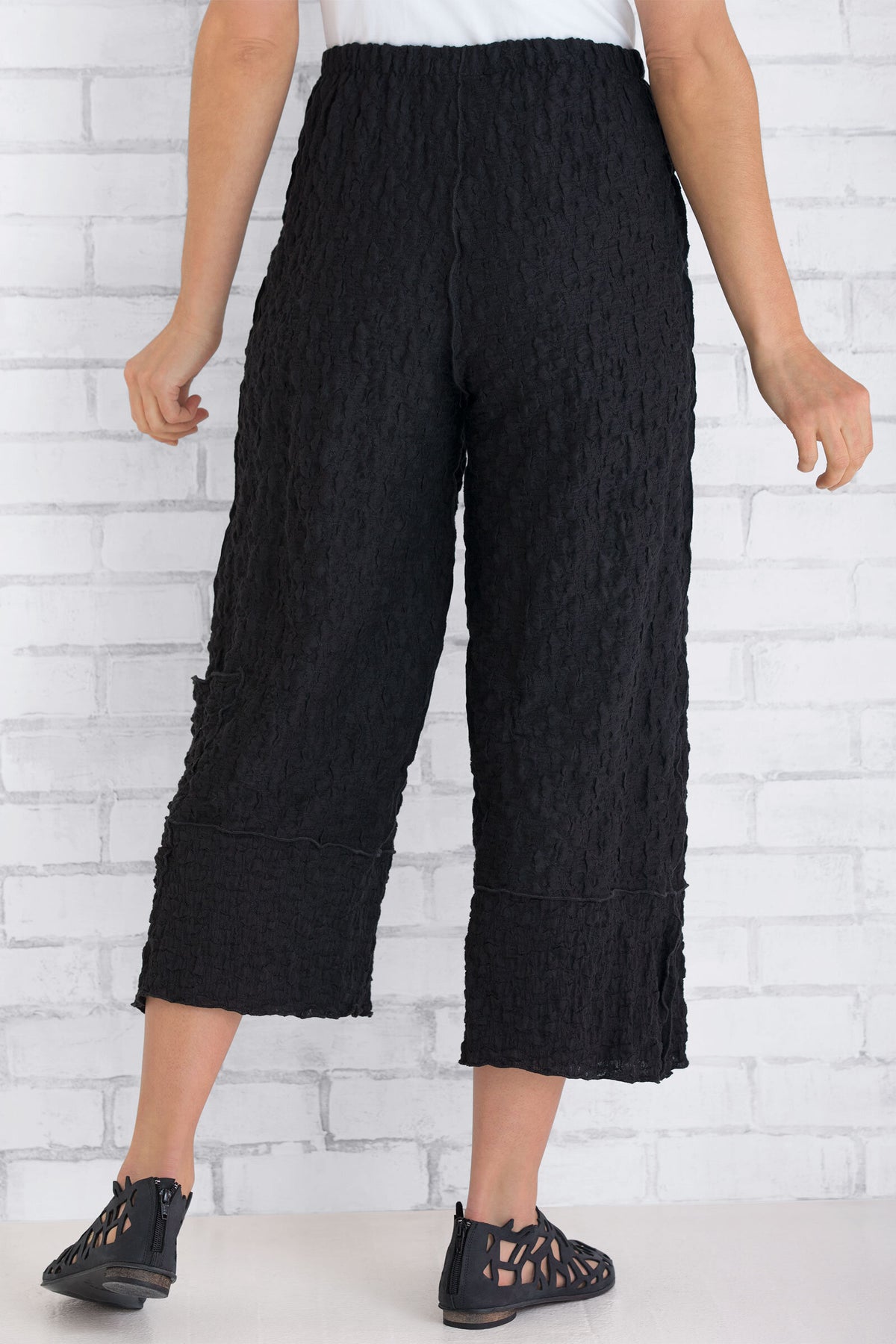 Pucker Cropped Pant