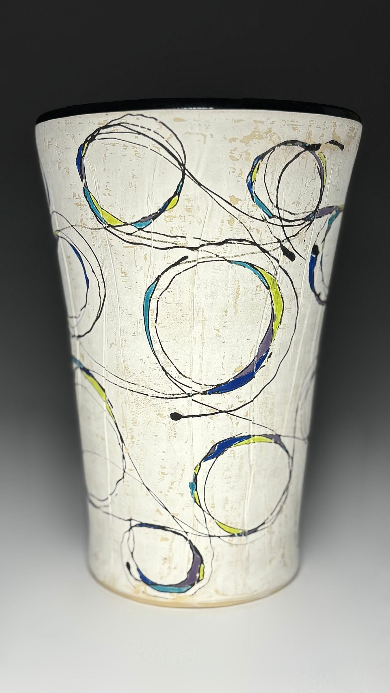 Neurographic Vase