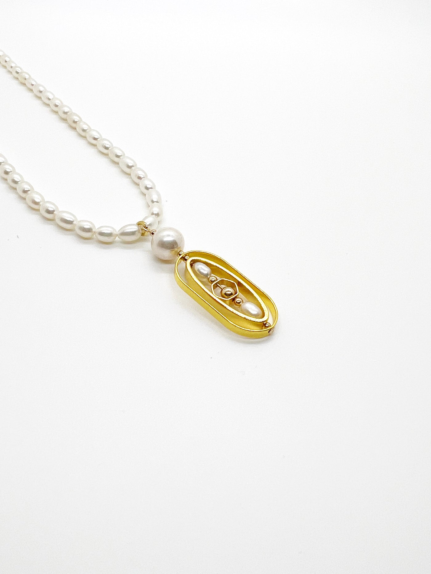 Geometric Freshwater Pearl Necklace