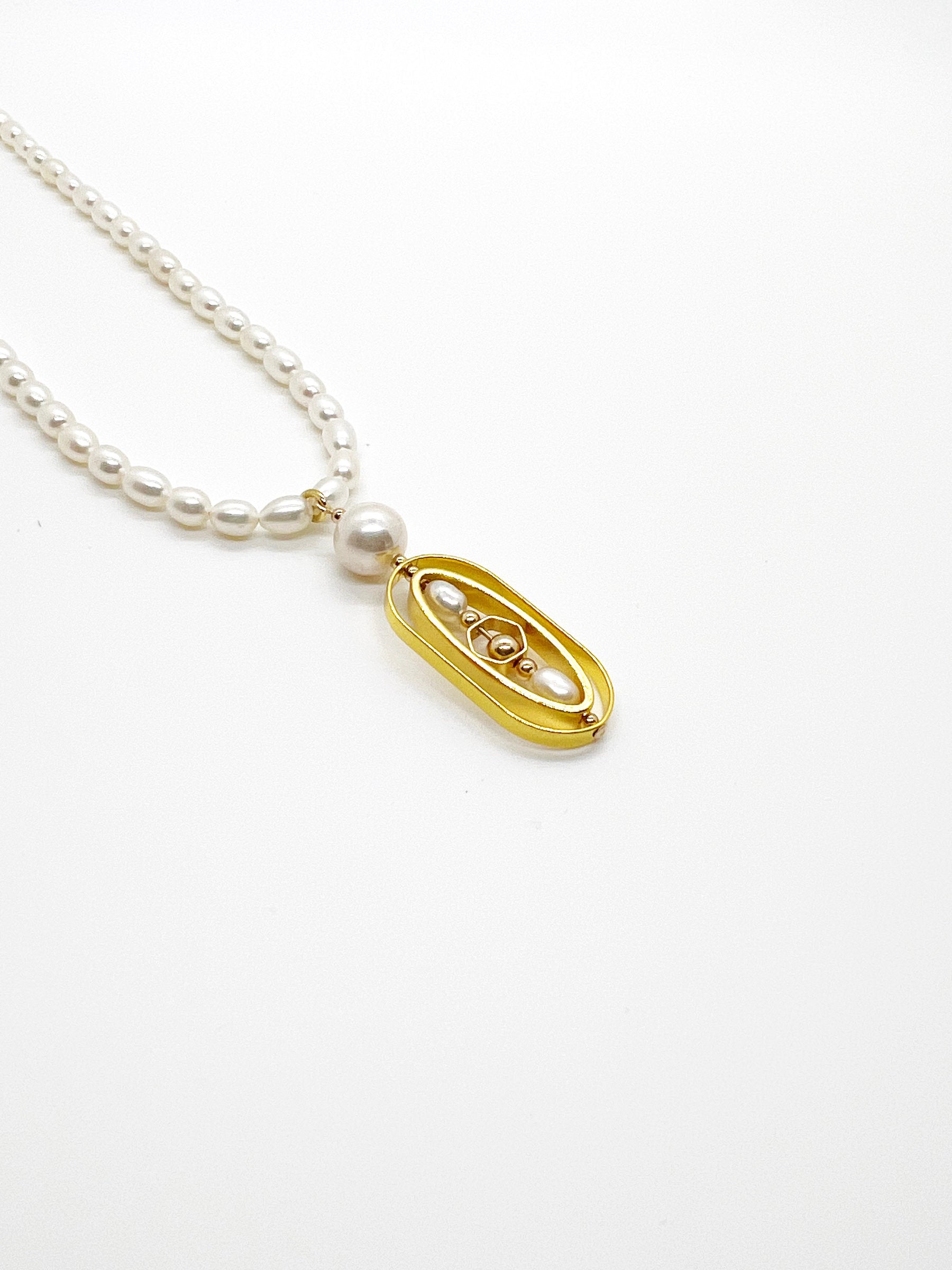 Geometric Freshwater Pearl Necklace