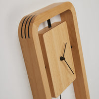 CURVEiture Clock