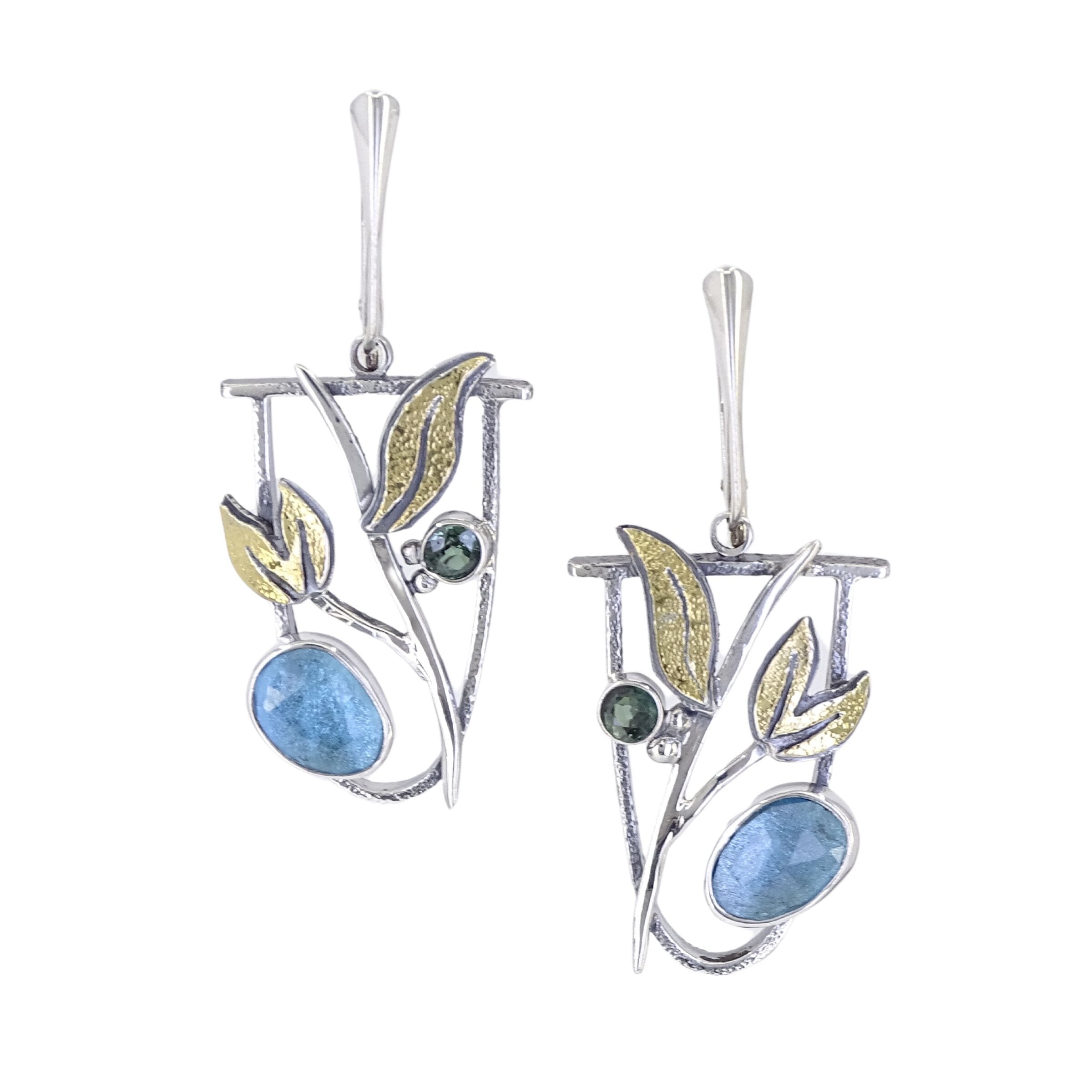 Sukaiburu Earrings