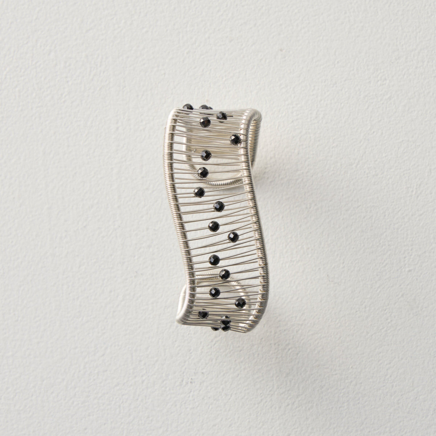 Spinel Wave Cuff
