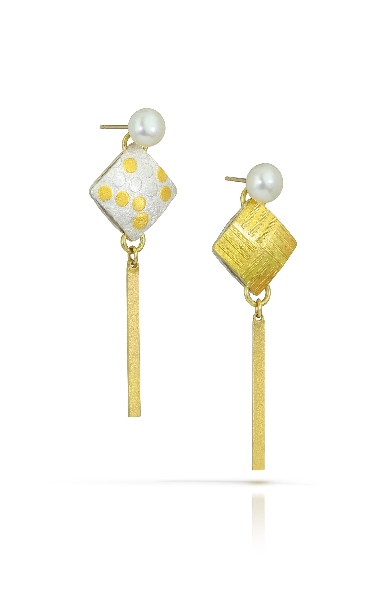 Transformative Pearl Dangle Earrings
