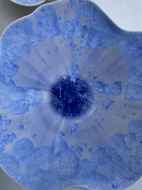 Carved Rim Crystalline Wall Bowls