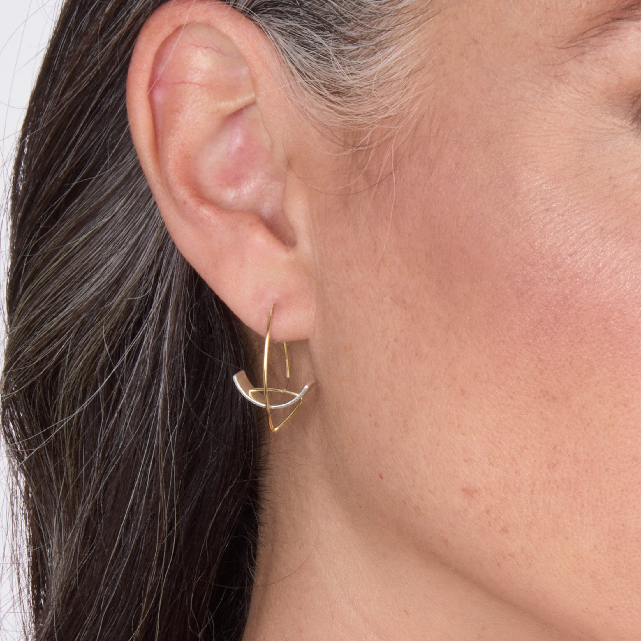 Matte Silver & 18k Gold Ear Wire