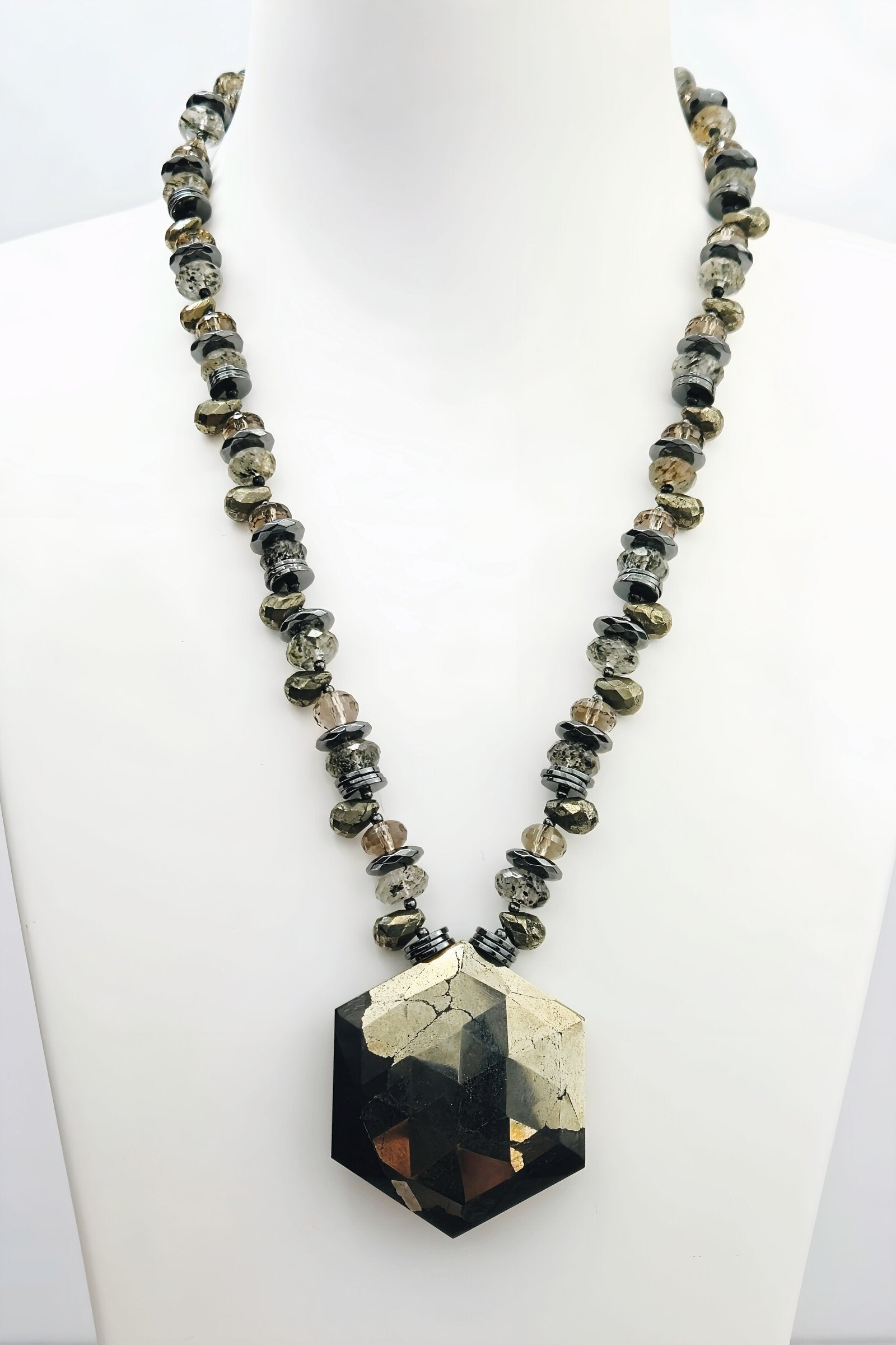 Palais Necklace