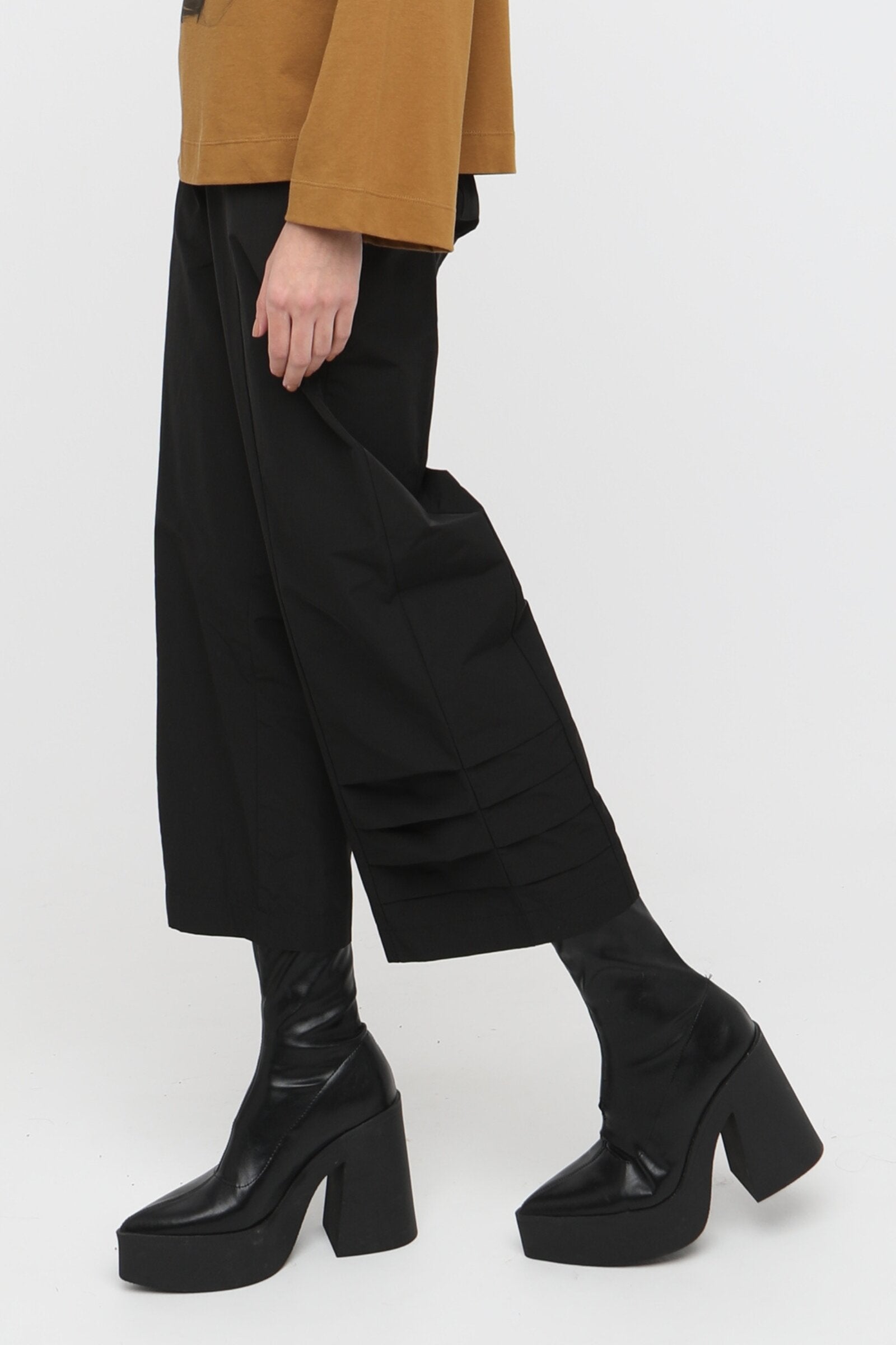 Guard Crop Pant