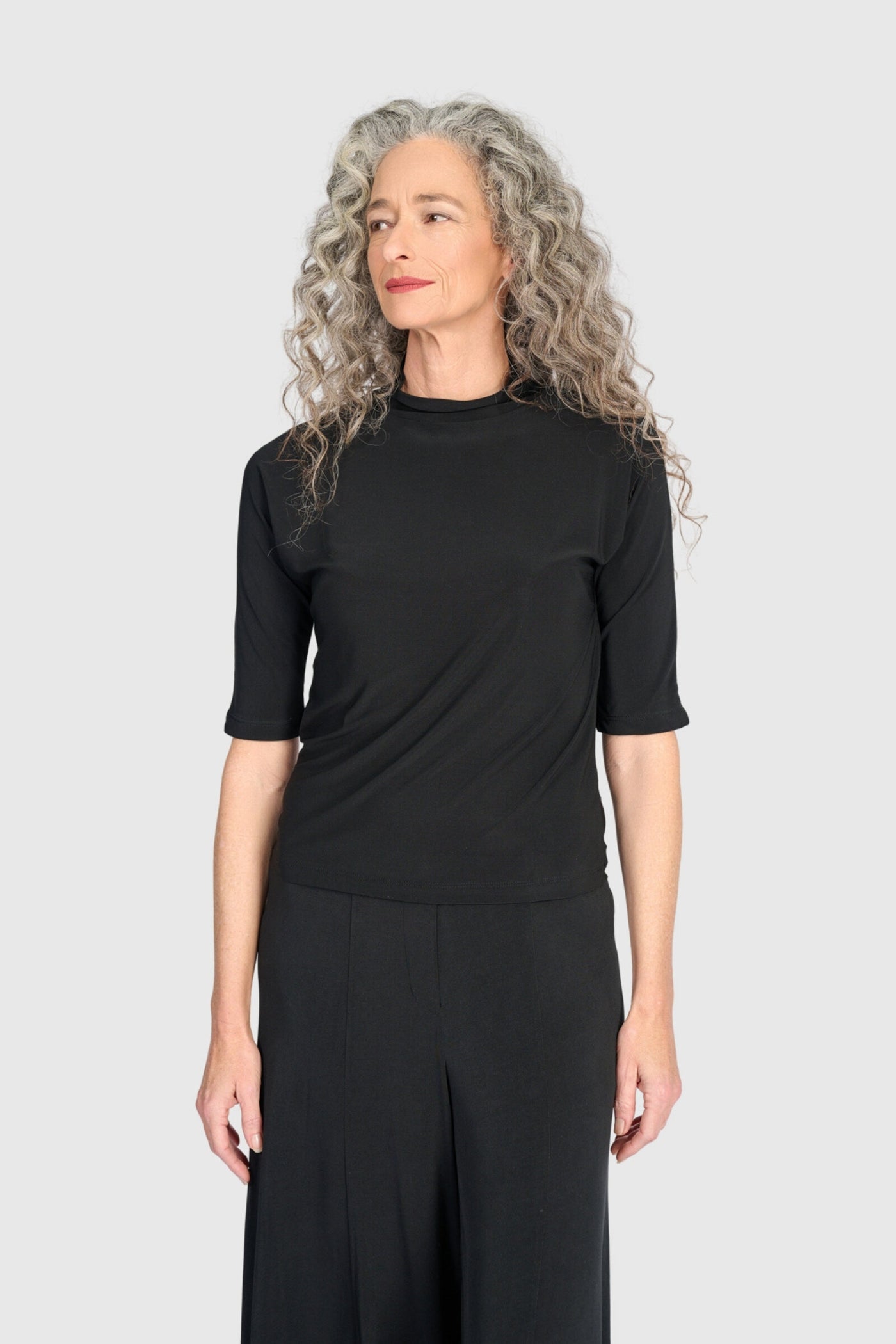 Essential Slinky Mockneck Tee