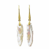 Elongated Petal Pearl Dancing Earring