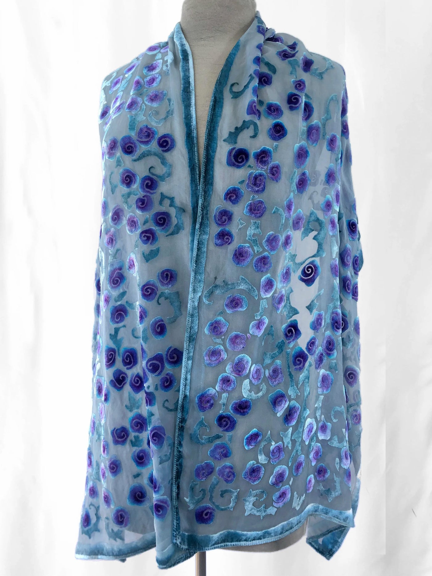 Burnout velvet purple Roses scarf 