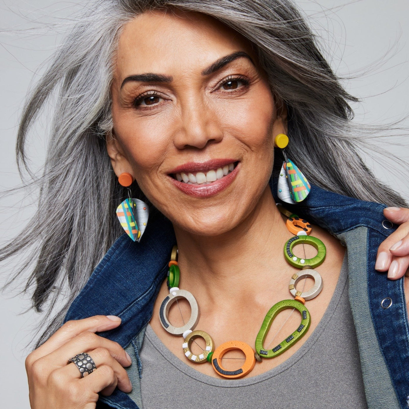 Oblong Shapes Neckpiece