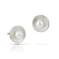 White Pearl, Small, 18k Gold Posts