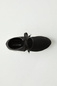 Mesh Lark Sneaker