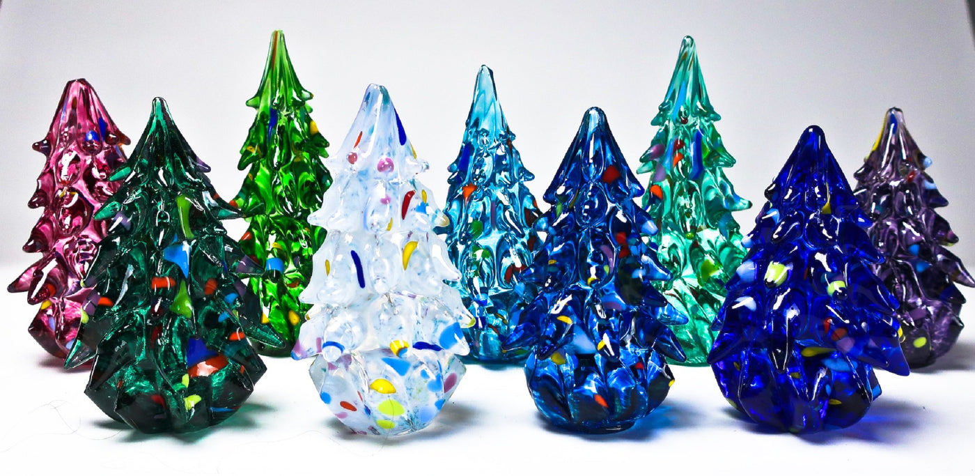 Left to right: ruby, dark green, light green, white, light blue, aqua, light emerald, cobalt blue, purple