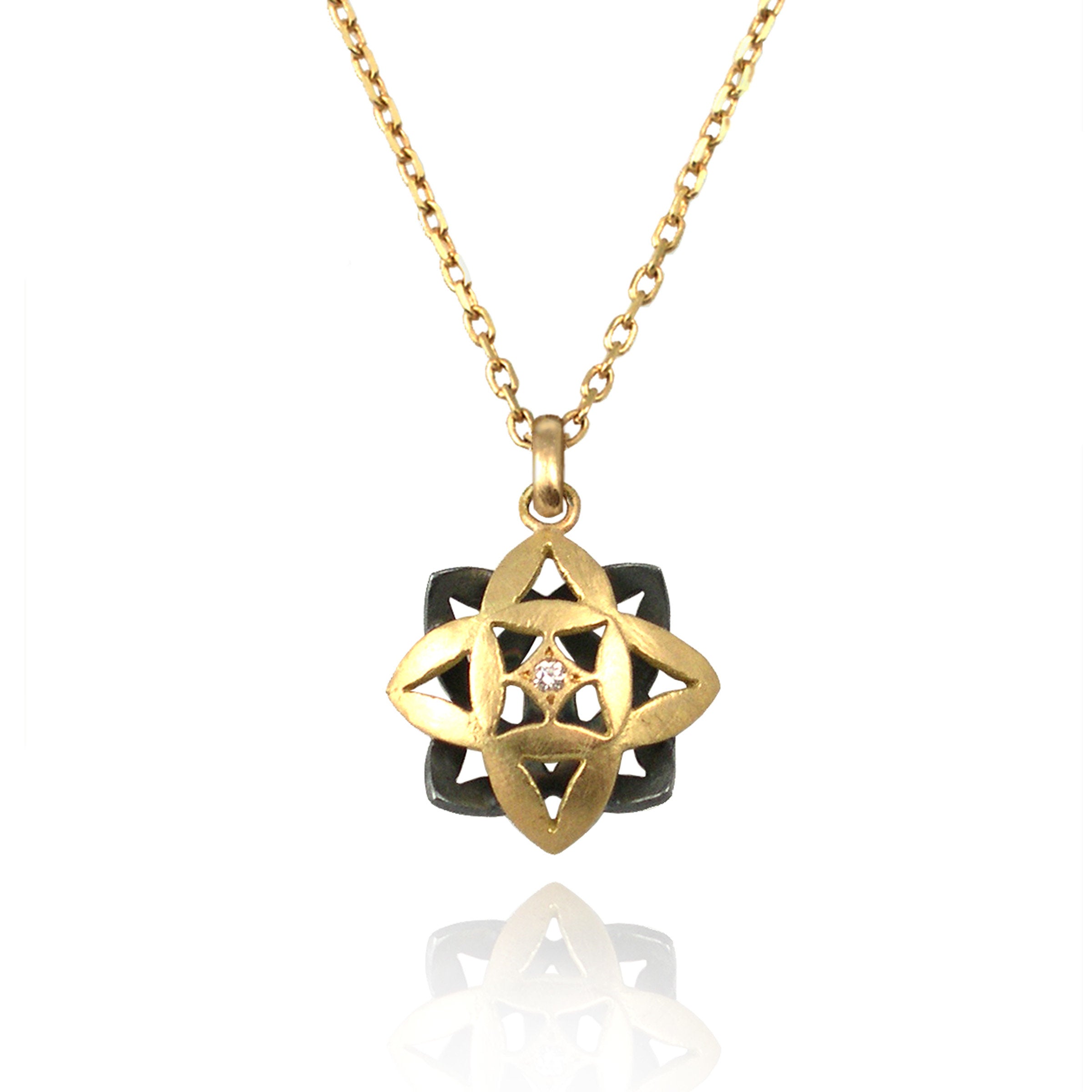 Moire Mini Flower Necklace