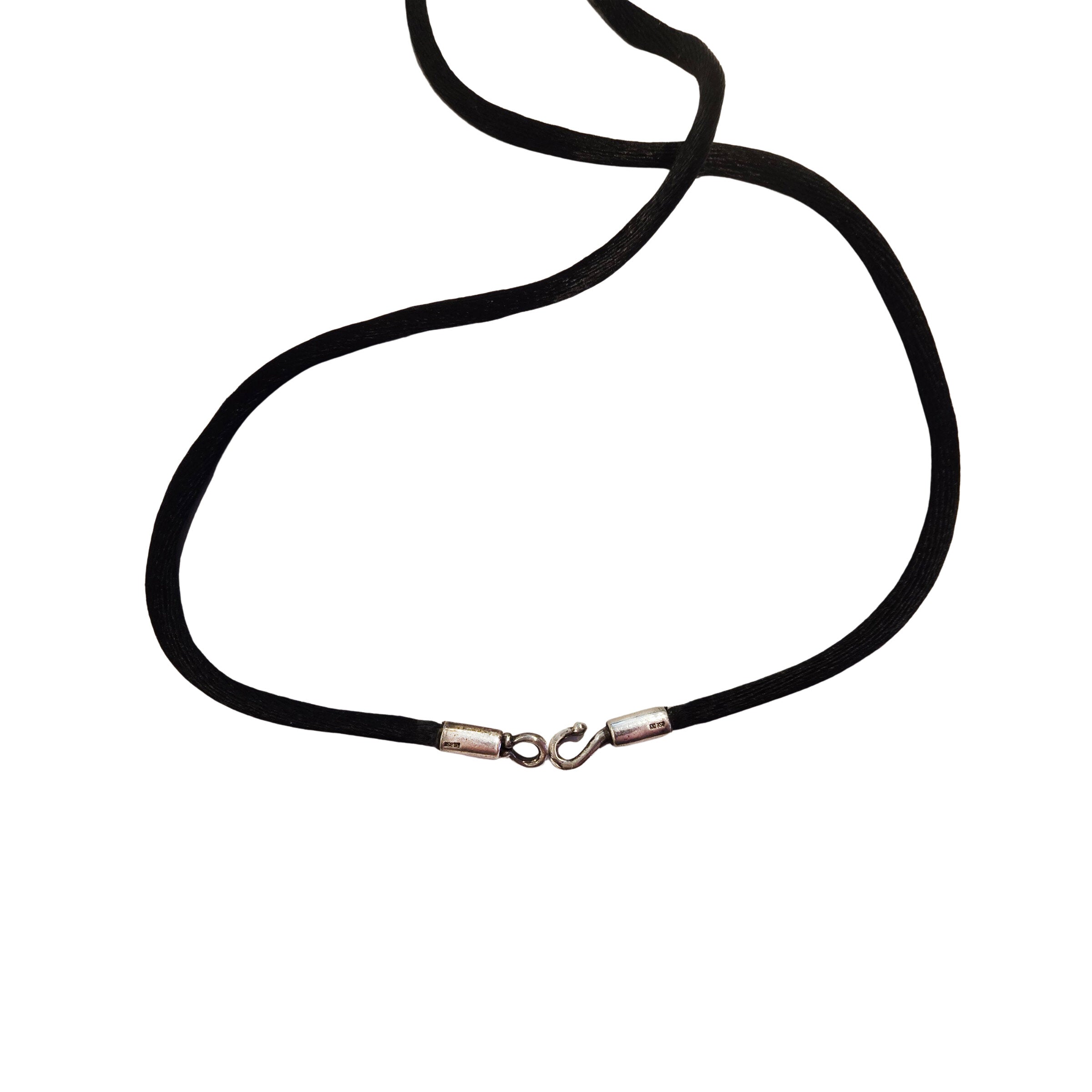 Midnight Roses Necklace