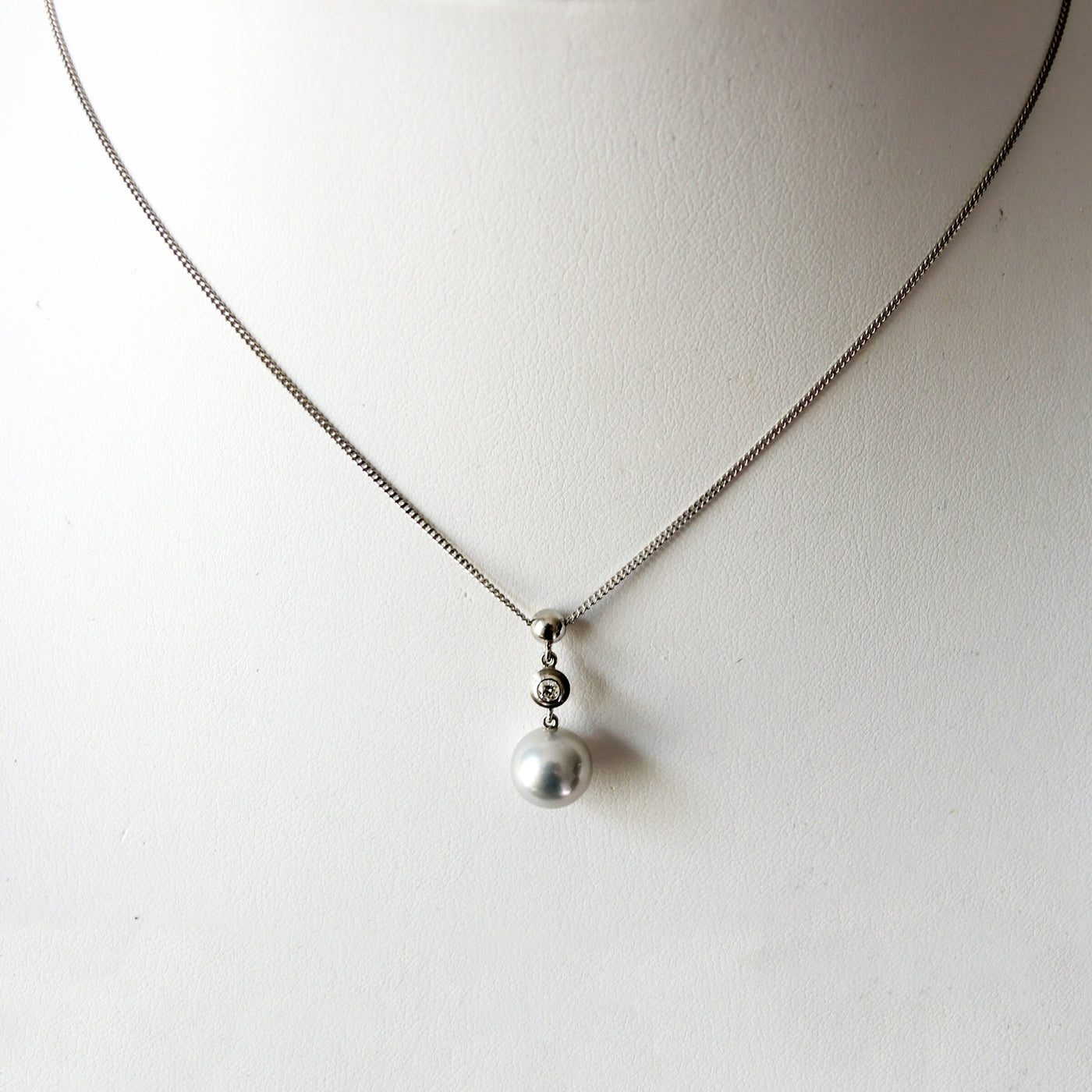 Diamond & Pearl Platinum Pendant