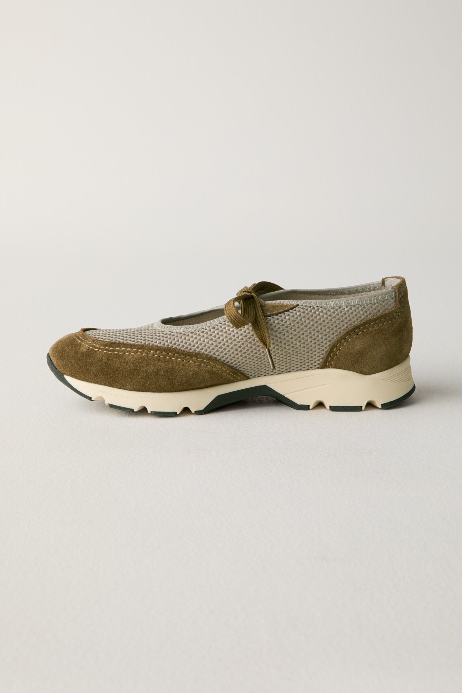 Alannah Sneaker