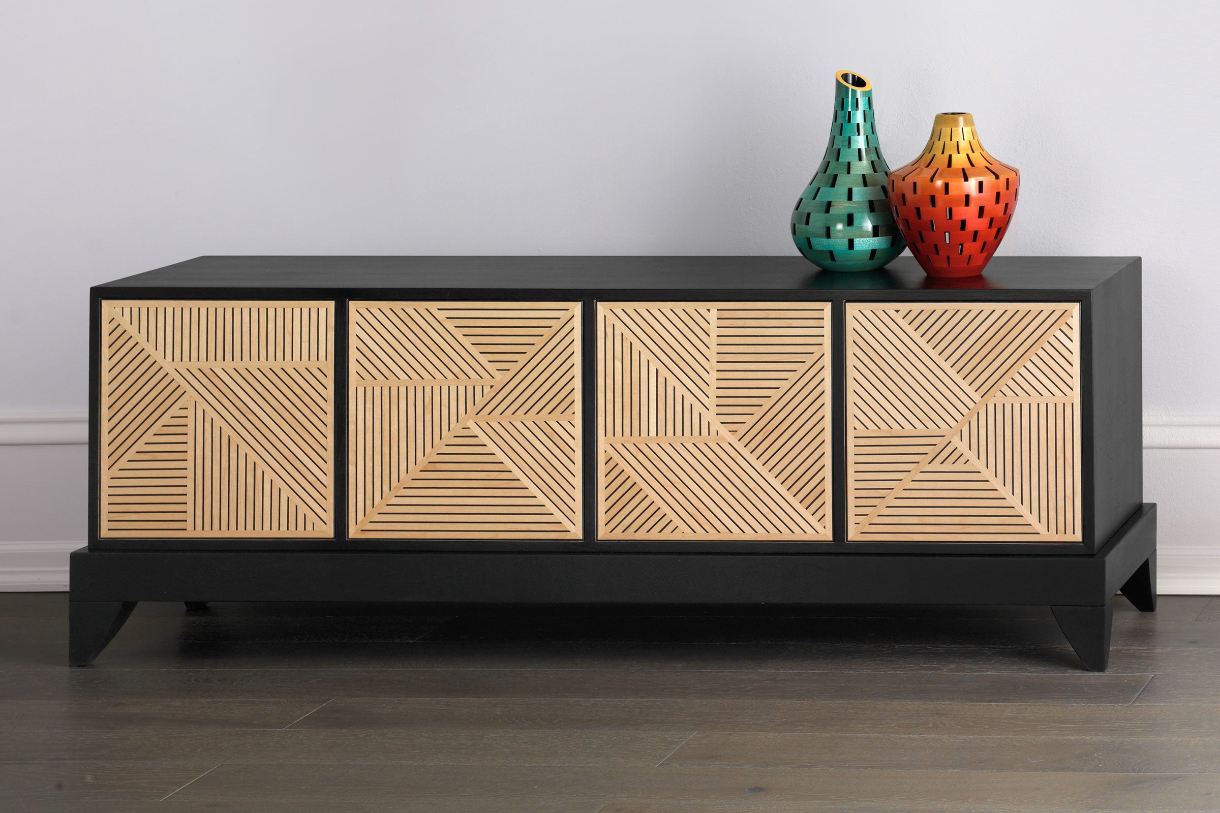 Crosshatch Lowboy