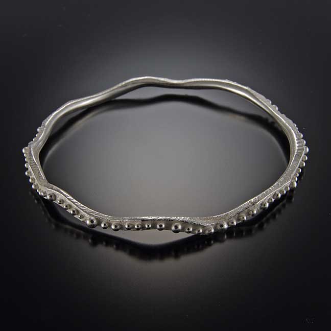 bumpy zig zag bangle